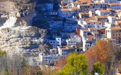 Que ver y hacer en Alcalá del Júcar: Pueblo bonito de España