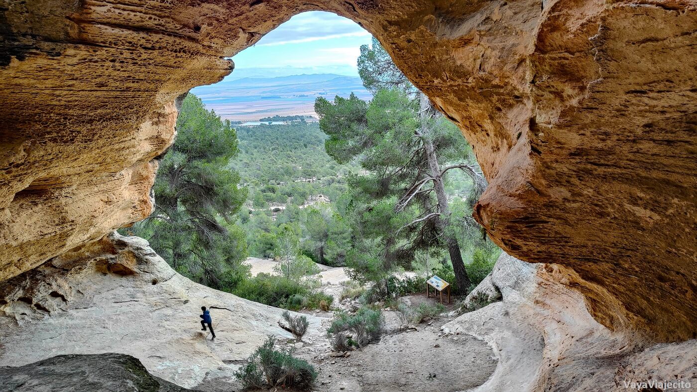 Cueva de la Horadada: Ruta de senderismo por un Paisaje Increíble