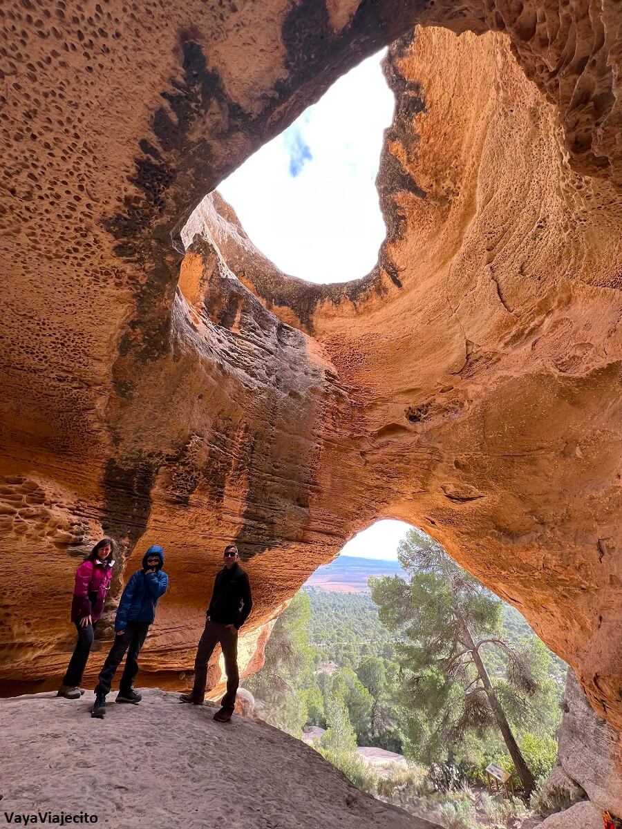 Cueva de la Horadada: Ruta de senderismo por un Paisaje Increíble