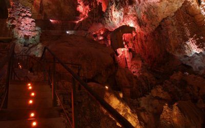 Las Cuevas del Canelobre, un imprescindible en Alicante